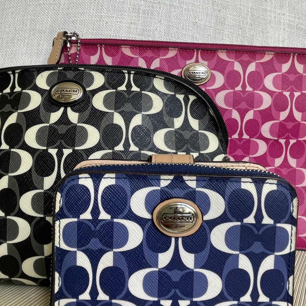 Coach Peyton Signature Pouch Wallet Set | Pink Blue Black 3pc - Picture 3 of 14